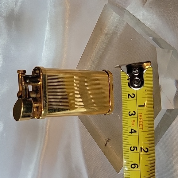 Dunhill 18K Gold Plated Fine Line Flint Lighter - Picture 10 of 11